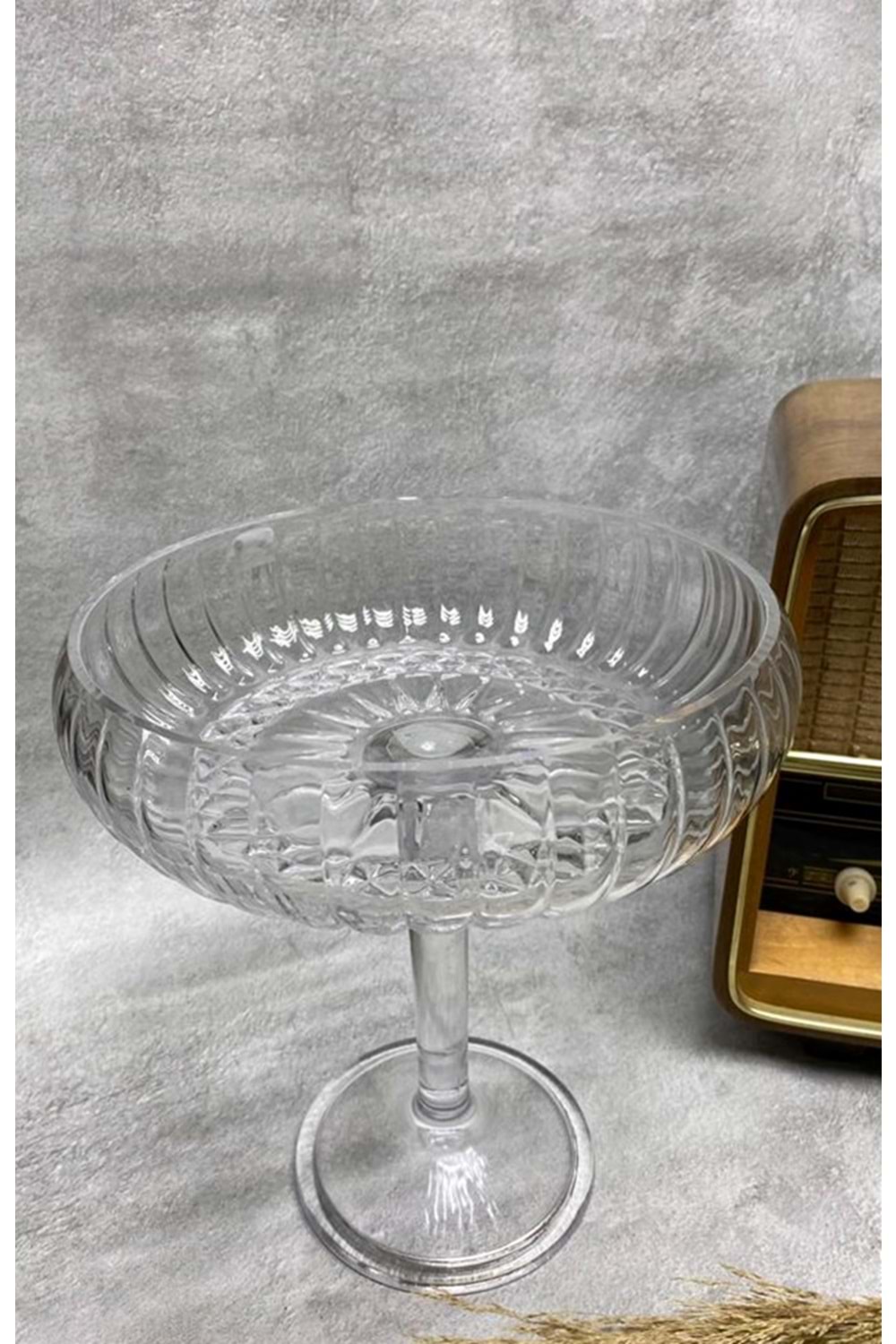 El Yapımı Cam Ayaklı Büyük Linea Sunum Çanak 24x25,50 Cm