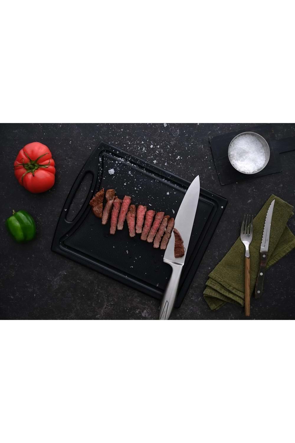 Polietilen Kesme Tahtası Oluklu Tutacaklı 32,5*26,5*1 Cm