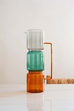 Renkli Katmanlı Cam Sürahi – Modern Tasarım, 1.6 Litre Kapasiteli