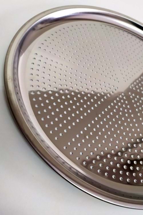 22 cm Delikli Paslanmaz Çelik Tepsi - Pizza, Lahmacun ve Sarma İçin İdeal